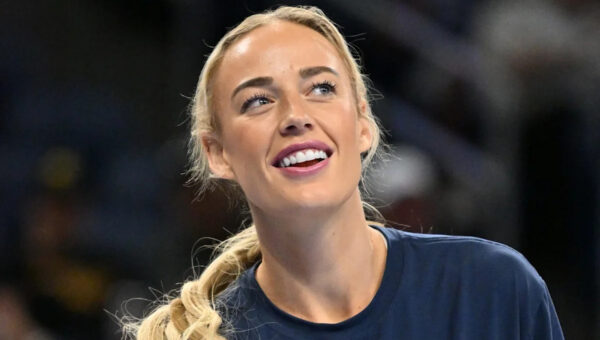 “Caitlin will back her and quit if necessary” – Fans Erupt As Conservative Commentator Sparks Doubt Over Sophie Cunningham’s Fever Future