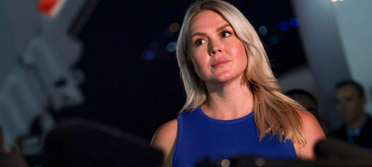 A 'made with AI' label on Karoline Leavitt's departure message on X intensifies the AI watermark debate