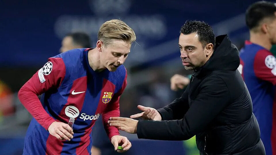 FC Barcelona Legend And Netherlands Coach Xavi Worries About De Jong
