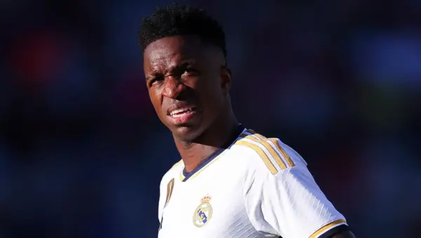 Transfer: Vinicius Jr offered €22m to snub Arsenal move