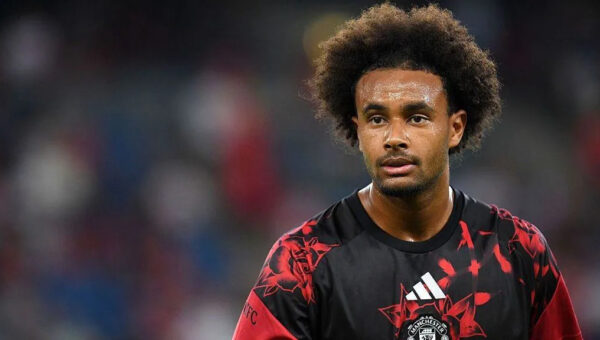 Fiorentina in talks with Man United over Zirkzee loan