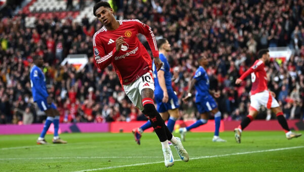 Lee Dixon would swap Lewis-Skelly for Man Utd star