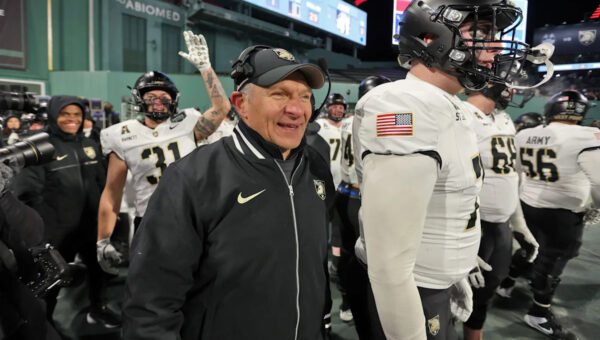 Army football coach Jeff Monken agrees to new five-year contract