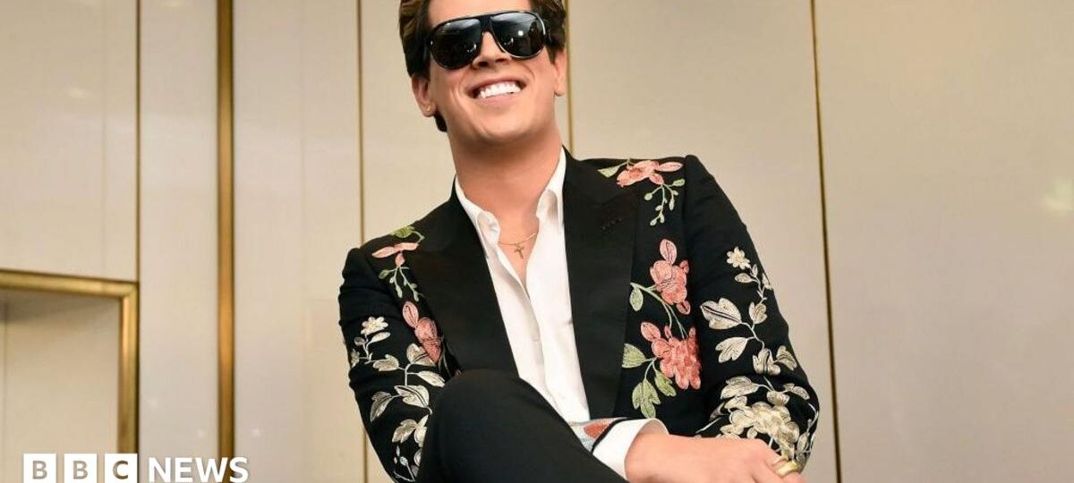 Right-wing commentator Milo Yiannopoulos detained by ICE