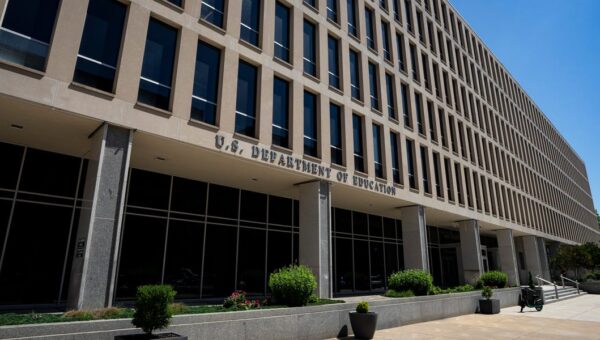 Student-loan borrowers are facing payment errors and customer service delays. A new federal report offers a solution.