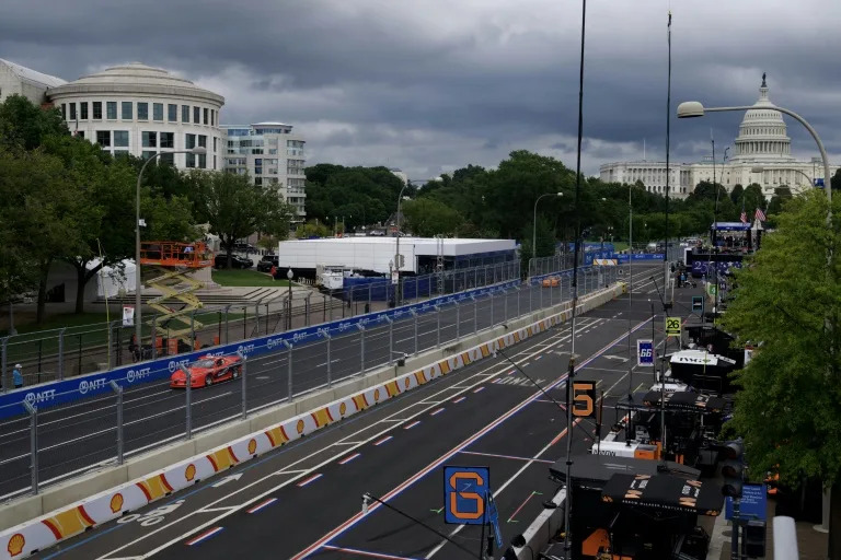 Trump set for starring role at Washington's debut IndyCar race
