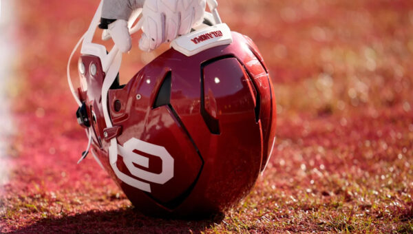 OU football hires Justin Smith as Sooners’ new head athletic trainer