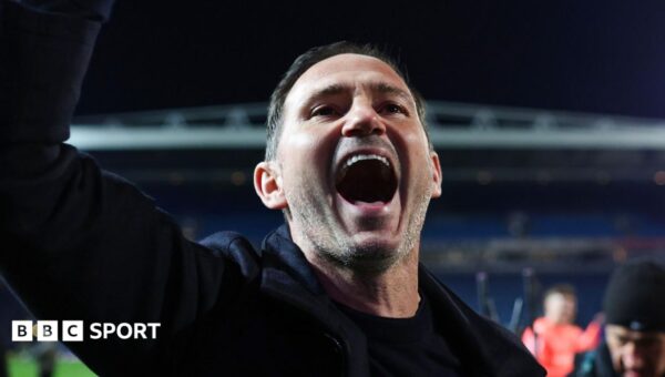 Lampard ‘somewhere in the middle’ of Mourinho and Ancelotti