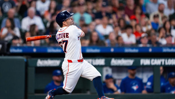 Astros Blow 3-0 Lead, Opportunities in 5-4 Loss to Blue Jays in 10