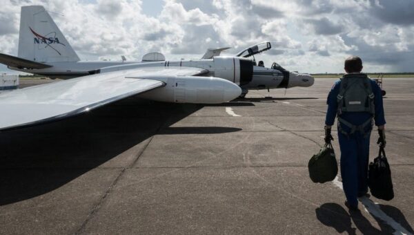 A special high-altitude NASA plane will chase the solar eclipse at 50,000 feet. Take a look.