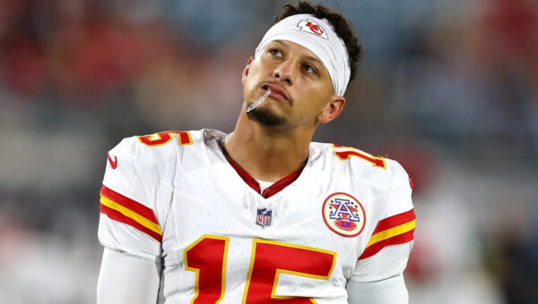 Tyrann Mathieu tells Chiefs fans what to expect from Patrick Mahomes after seeing him at training camp