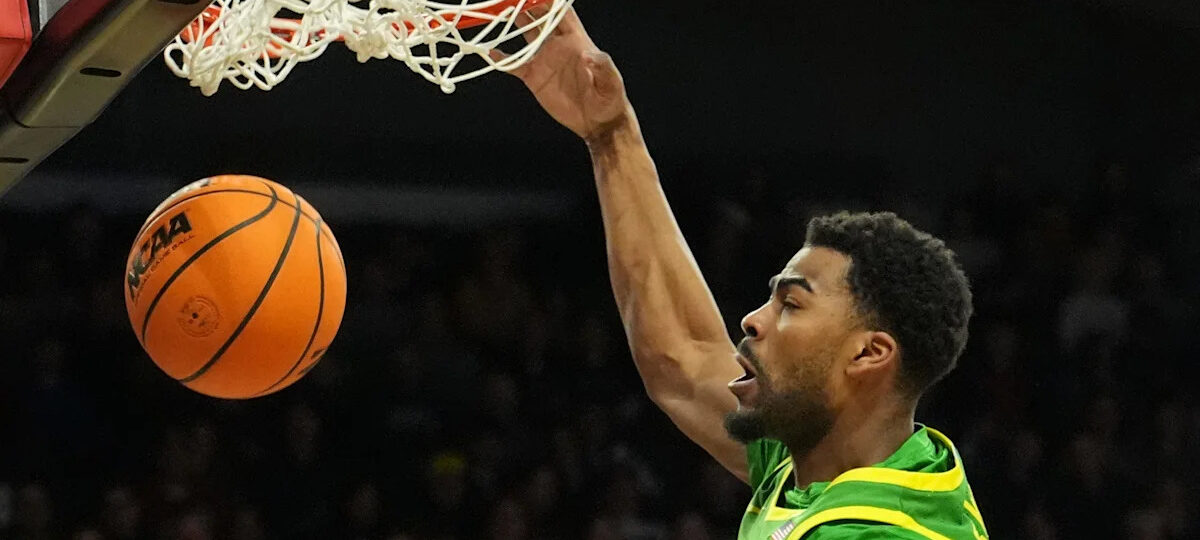 Oregon men's basketball heads to Canada for exhibition games