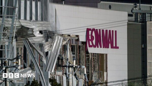 Two workers killed in blast after re-entering quake-hit Japan mall on boss’ order