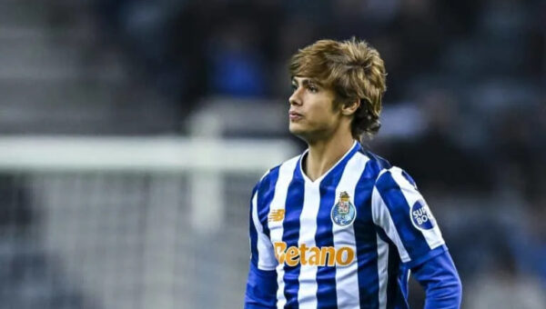 From Portugal: Porto break off talks with Roma for Mora