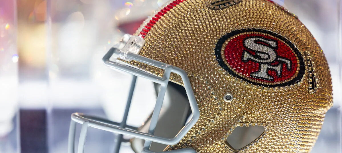 49ers sign DL Victor Dimukeje, OL Nick Zakelj