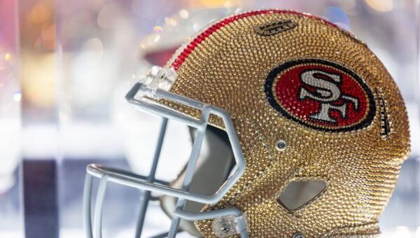 49ers sign DL Victor Dimukeje, OL Nick Zakelj