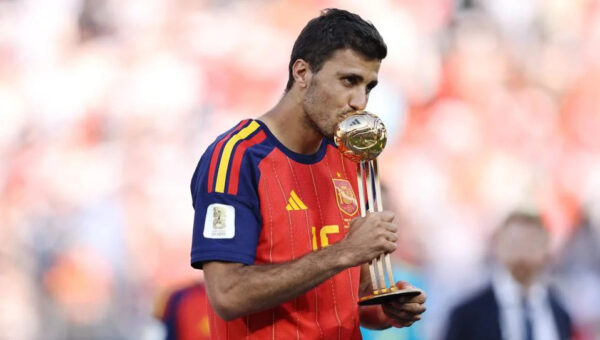 FC Barcelona Makes Contact With Manchester City And Rodri