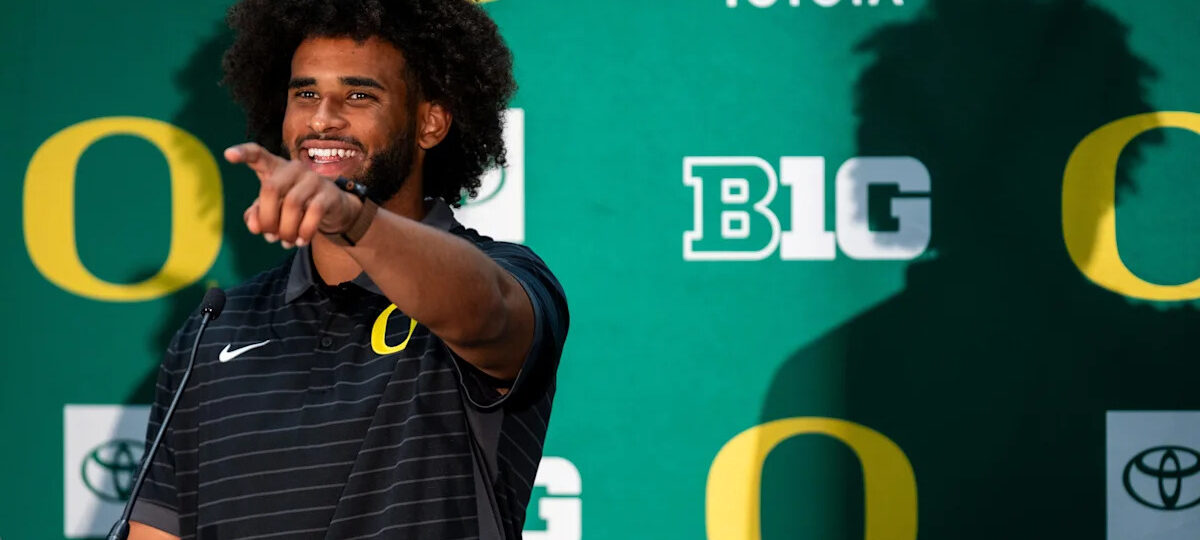 Dante Moore hasn't 'changed who he is' as Oregon role grows