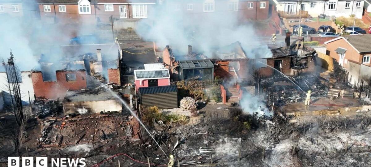 Streets evacuated after massive fire destroys homes