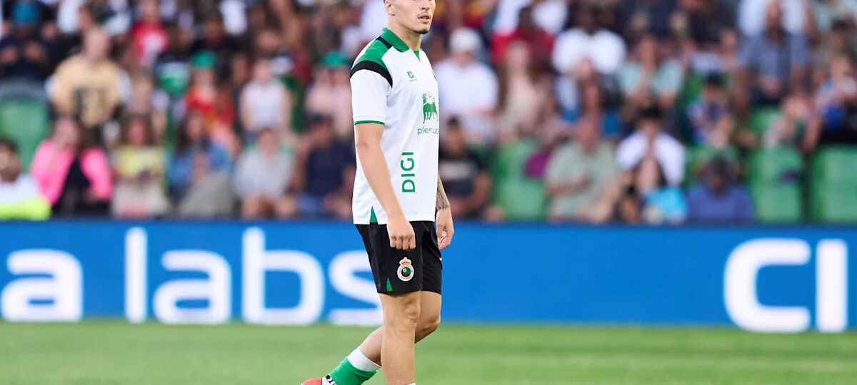 Why Manchester United should consider late bid for Jorge Salinas