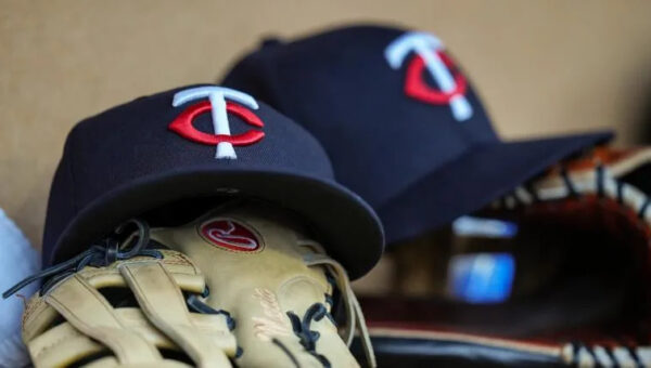 Twins sign ex-Rockies, Padres All-Star pitcher with 5.26 ERA