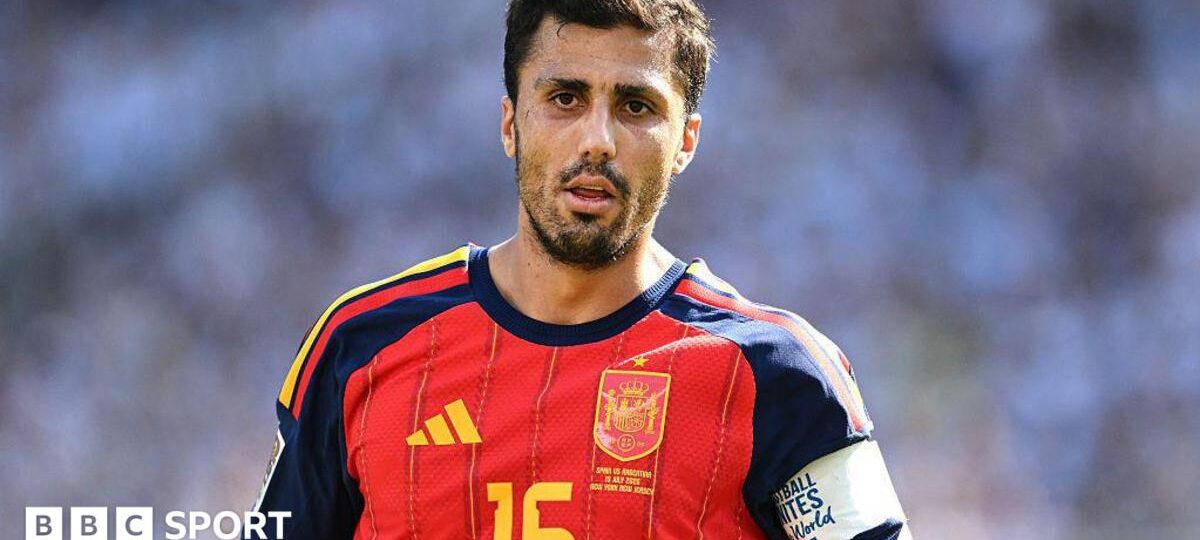 Rodri lands in Barcelona to complete 'dream' move