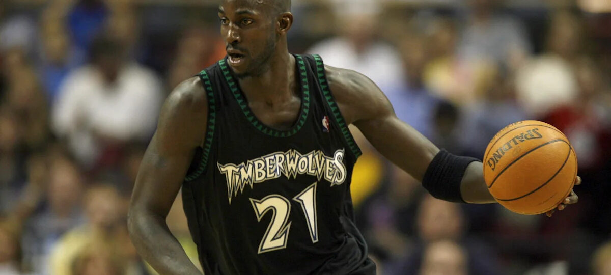 Timberwolves retiring Hall of Famer Kevin Garnett's No. 21 jersey on Feb. 28