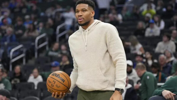 Giannis Antetokounmpo gets brutally honest about what he wants to do in the 2026-27 season