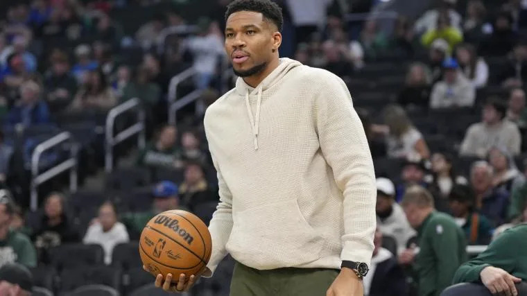 Giannis Antetokounmpo gets brutally honest about what he wants to do in the 2026-27 season