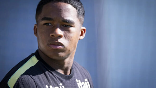 Real Madrid forward will not leave on loan this summer, has manager and club president’s backing