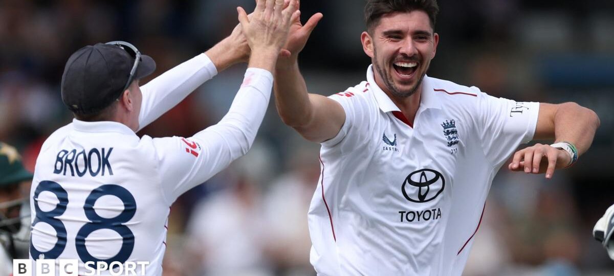 New Root era begins with huge win over Pakistan