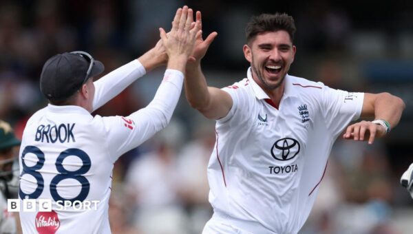 New Root era begins with huge win over Pakistan