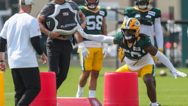 Packers season is in the air as Family Night brings fans together