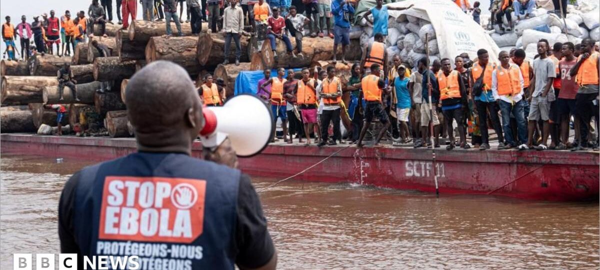 DR Congo river boat under quarantine for Ebola after five deaths