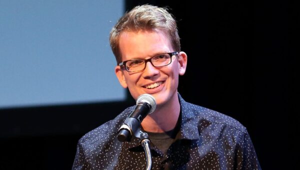 YouTube star Hank Green says he's relied 'too heavily' on AI in an apology to fans