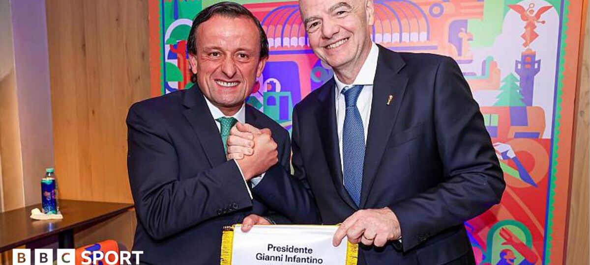 Mexico break ranks to join Argentina in backing Infantino