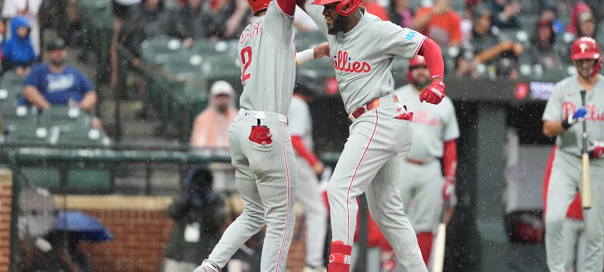 Clouds, Phillies rain on Orioles parade in 8-0, rain-shortened loss