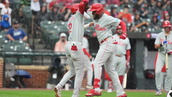 Clouds, Phillies rain on Orioles parade in 8-0, rain-shortened loss