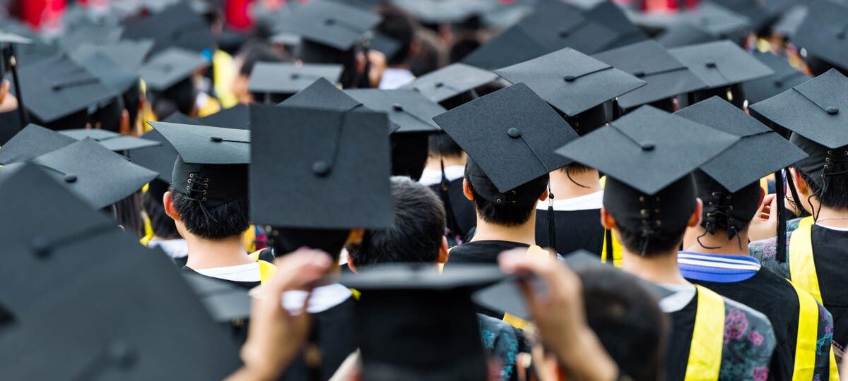 Some student-loan borrowers mistakenly received past-due notices. Correction emails are coming.
