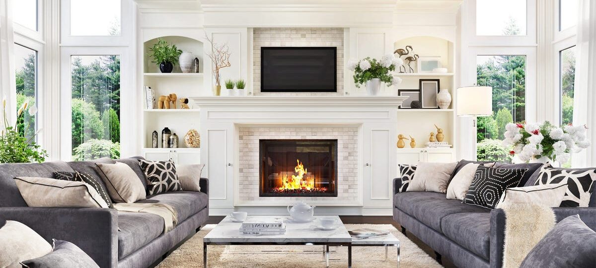 Interior designers share 5 of the best and 3 of the worst ways to use extra space in your home