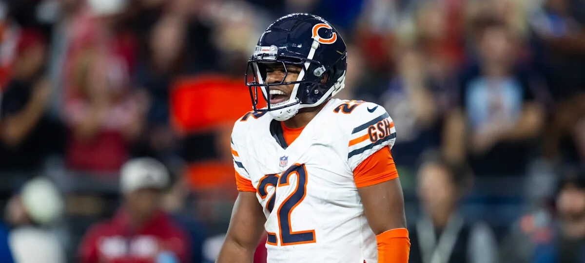 Bears activate S Elijah Hicks, LB Keyshaun Elliott