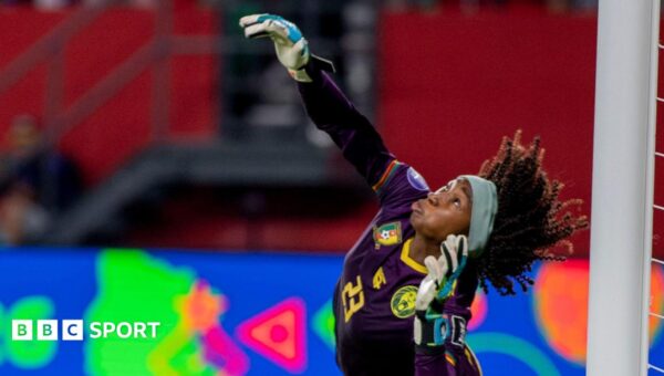 Keeper Bihina stars as Cameroon upset Morocco to make Wafcon final