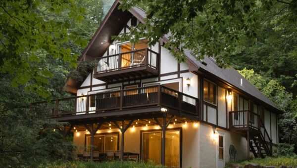 I'm an Airbnb Superhost who's had over 500 guests. Here are 5 things I wish visitors knew before checking in.