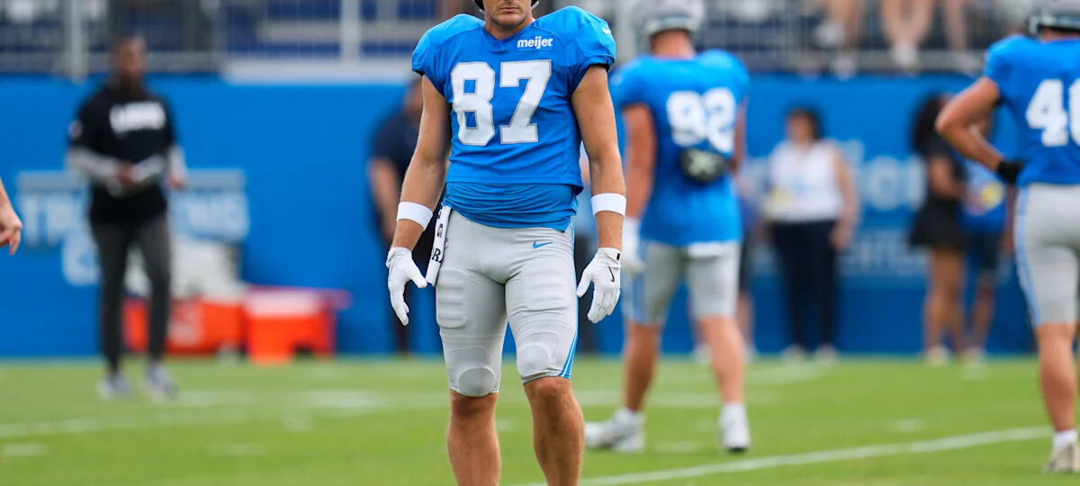 Lions TE Sam LaPorta injures hip, coach Dan Campbell doesn't expect it to be long-term injury