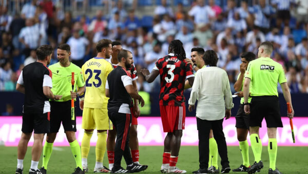 Arbeloa sent off; pens without a keeper… Málaga-Fulham