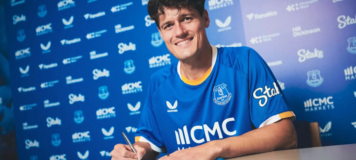 Everton strengthen midfield with Christian Nørgaard