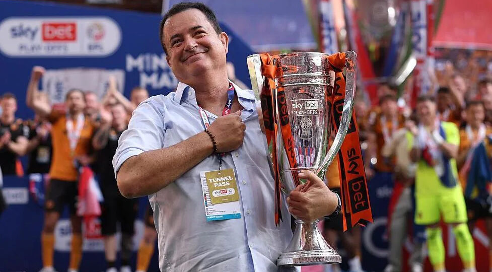 Owner Illicali posts 'upgraded version' of transfer targets