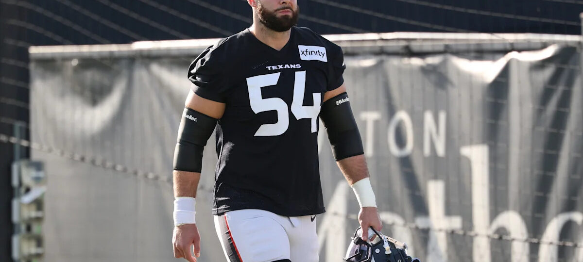 49ers make trade with Texans for desperately needed O-line help