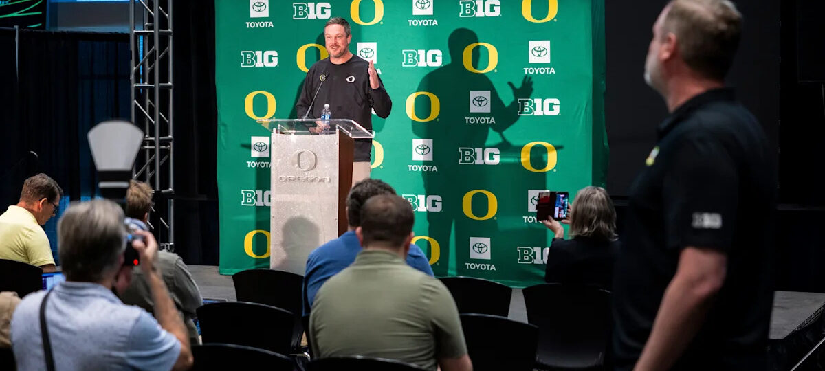 Oregon's Dan Lanning talks Ra'Shaad Samples, opening day of fall camp