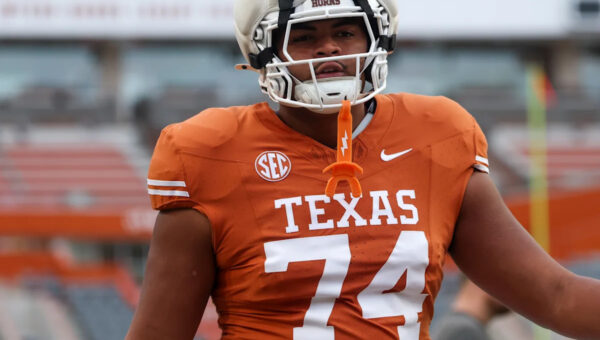 Texas LT Trevor Goosby set for MRI after reportedly suffering non-contact knee injury